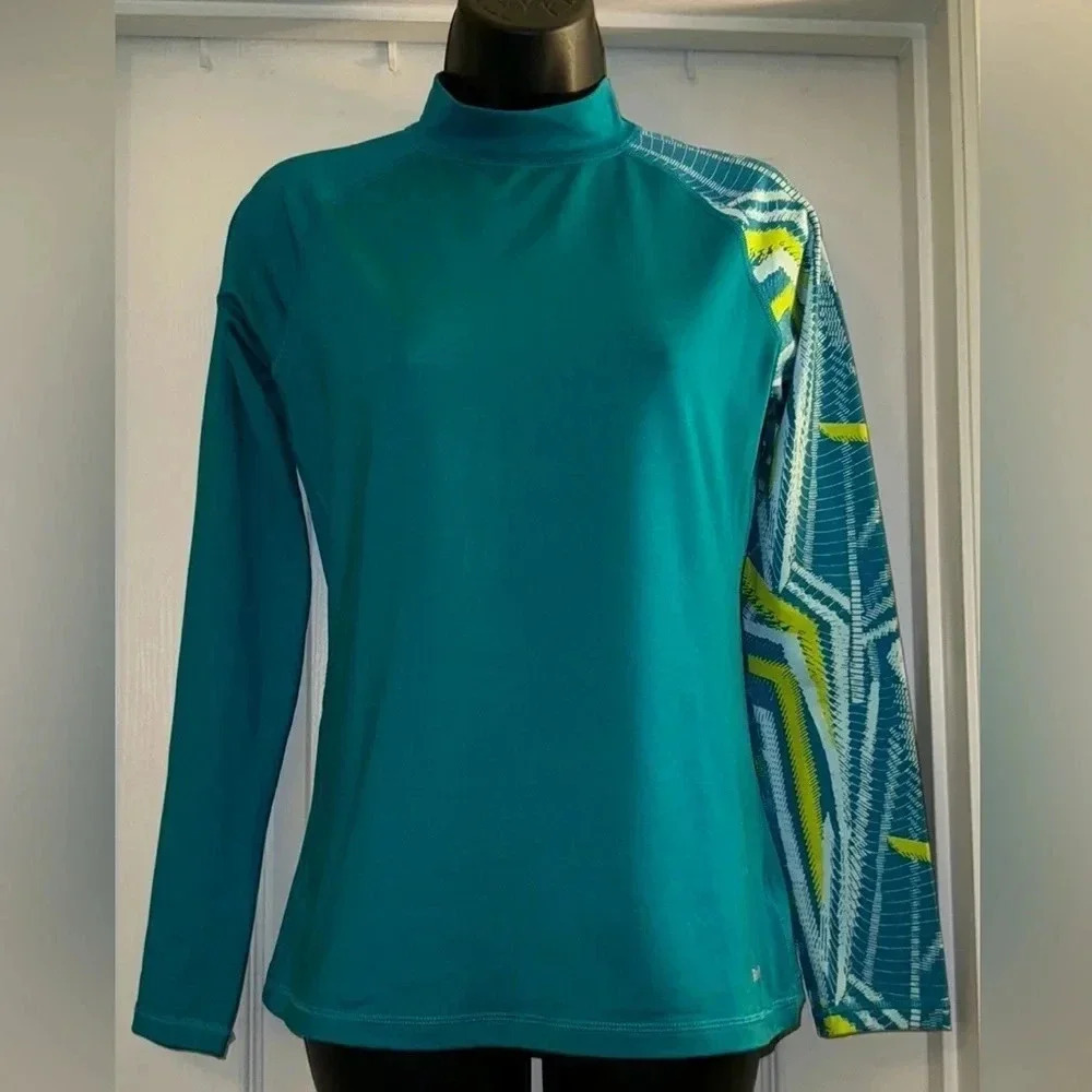 Reebok Cold Compression Green Long Sleeve Abstract Print Shirt